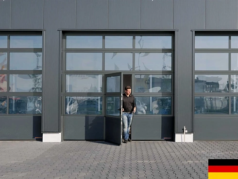 Остекленные алюминиевые ворота APU F42 Thermo Hormann